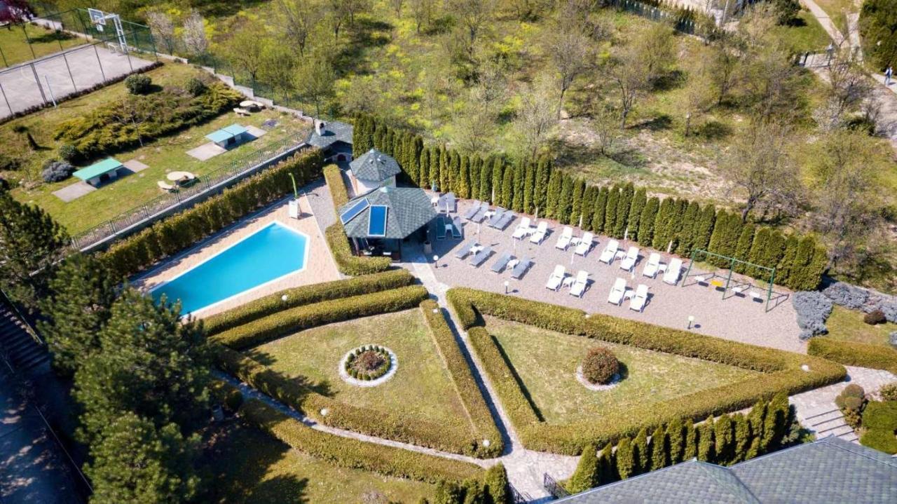 Suncani Breg Apartments Vrdnik Eksteriør billede